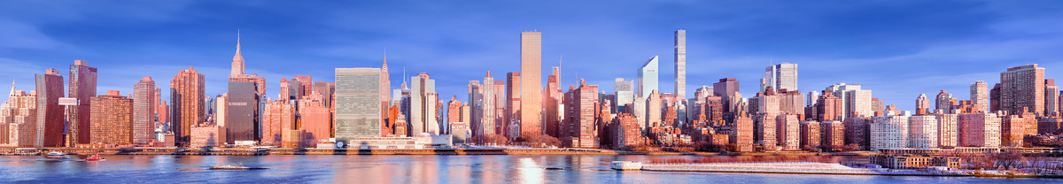 1,803 megapixels! A very high resolution, large-format panorama of the Manhattan skyline; large-format gigapixel photograph created by Dan Piech in New York City.