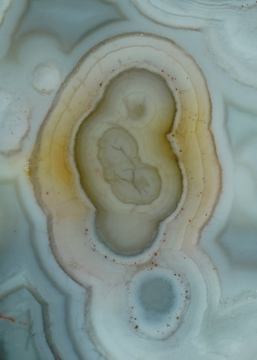 119 megapixels! A very high resolution artwork inspird by maternity themes; VAST photo and fine art print created by Steph Mantis.