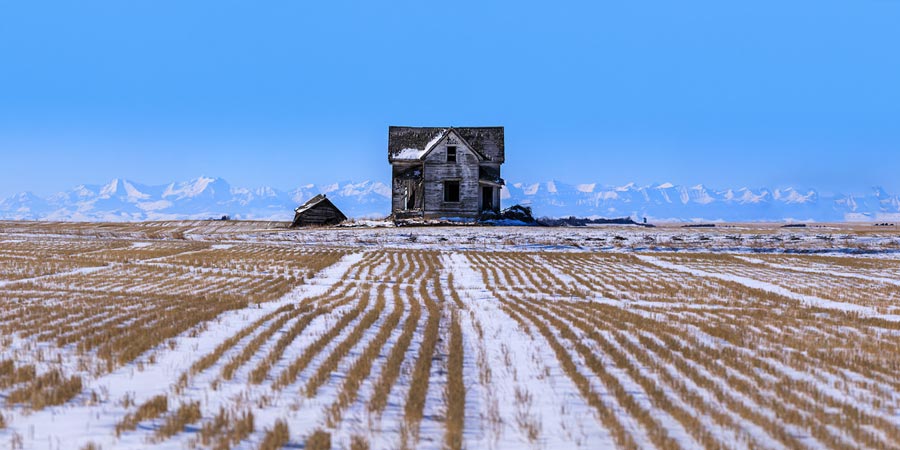 An example ultra-high-resolution photo of an abandoned place from VAST.